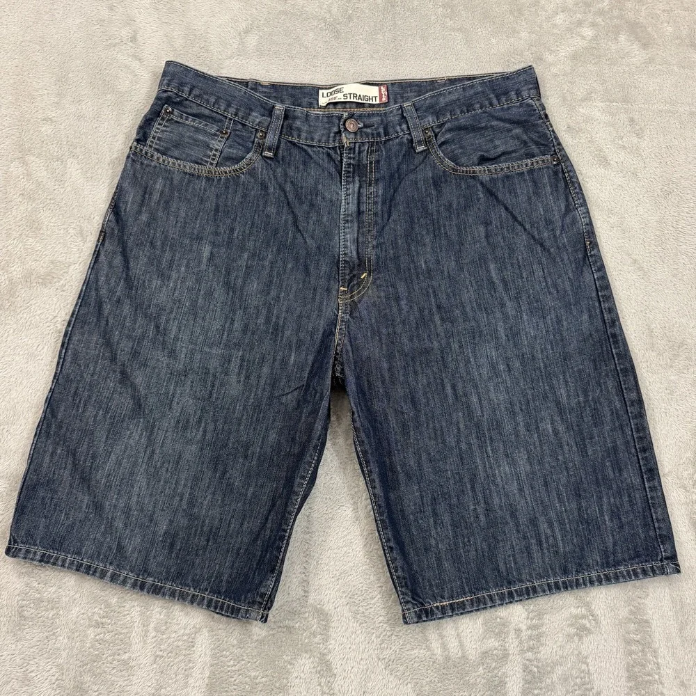 Levis actual size